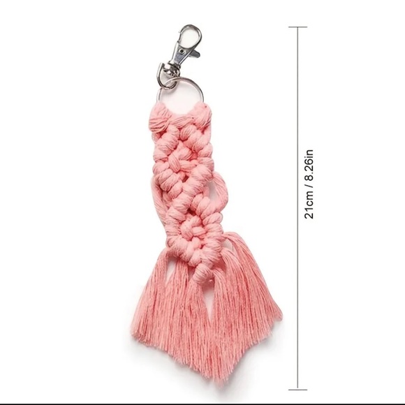 🆕 Fringe Macrame Key Ring Pink - Picture 3 of 4